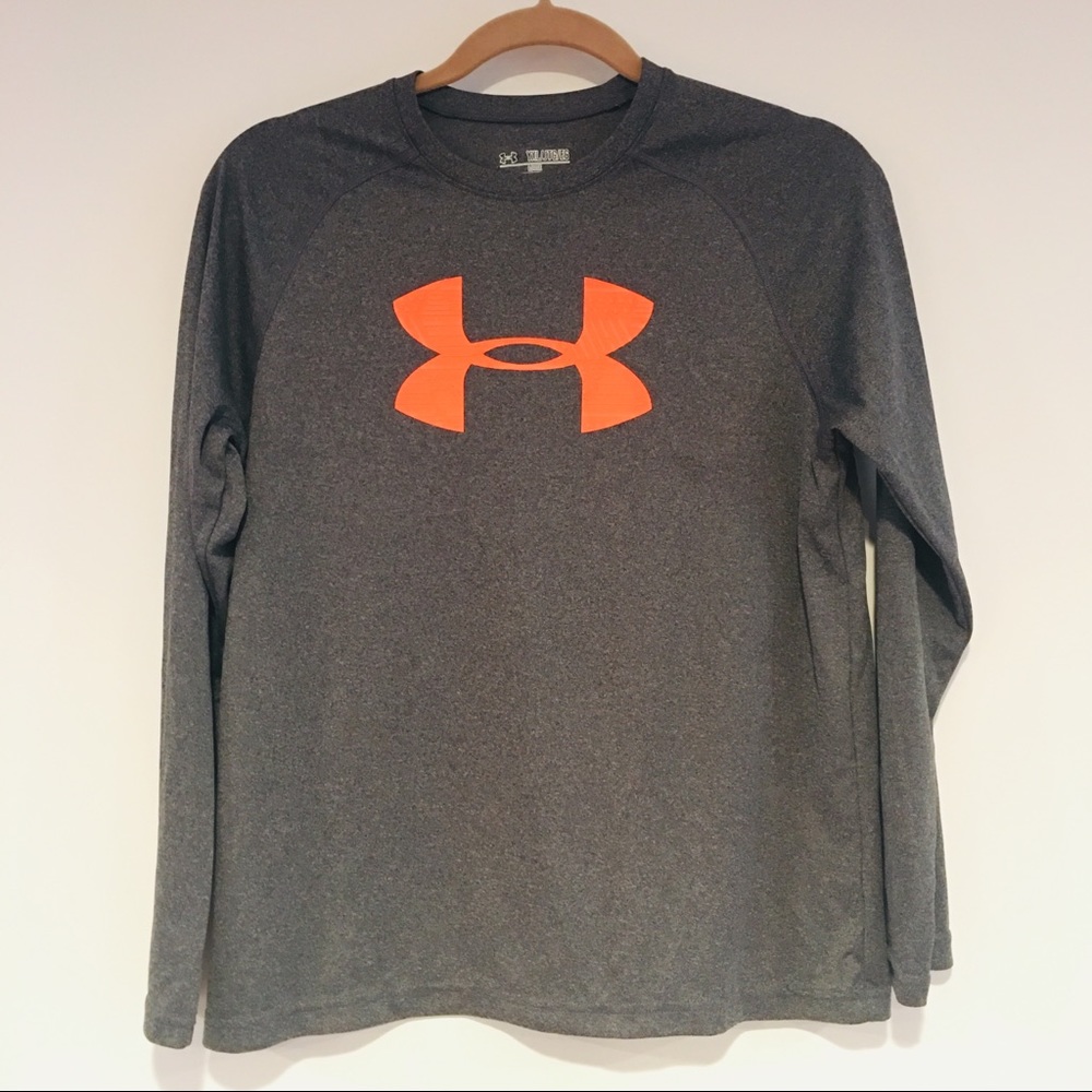 Athletic long sleeve T